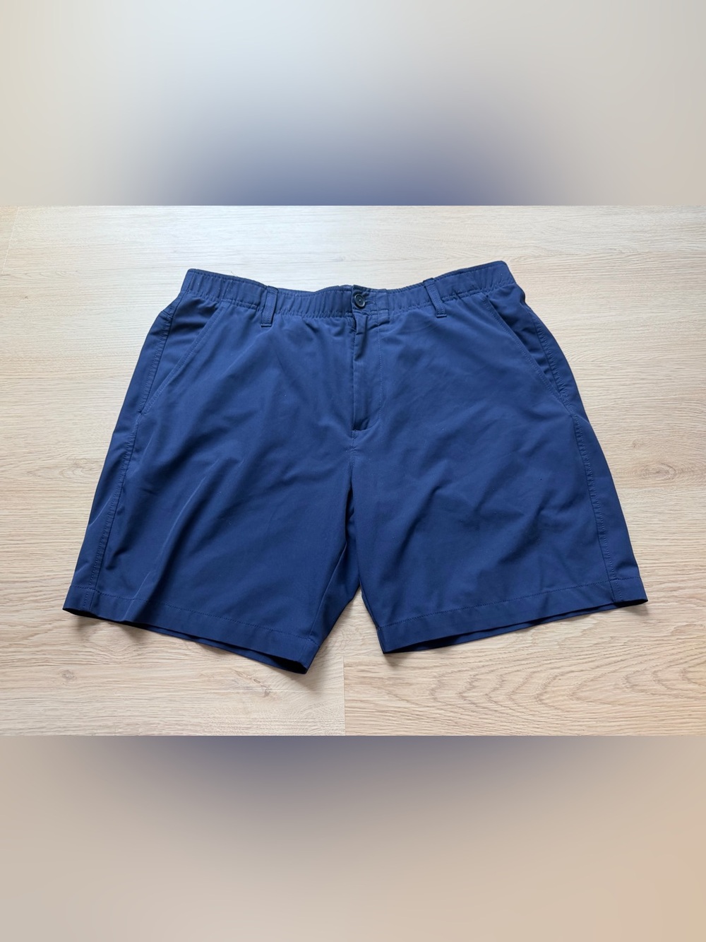 Under Armour Shorts Men's Size 38 Blue Flat Front Chino Stretch Shirt